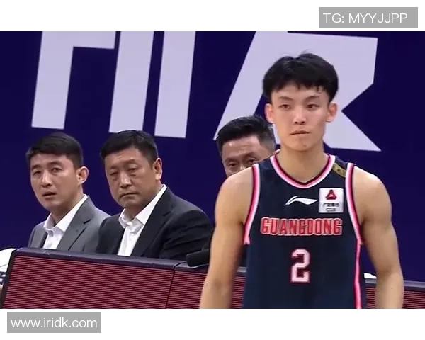 广州篮球队的比赛节奏分析与战术调整对球队表现的影响探讨